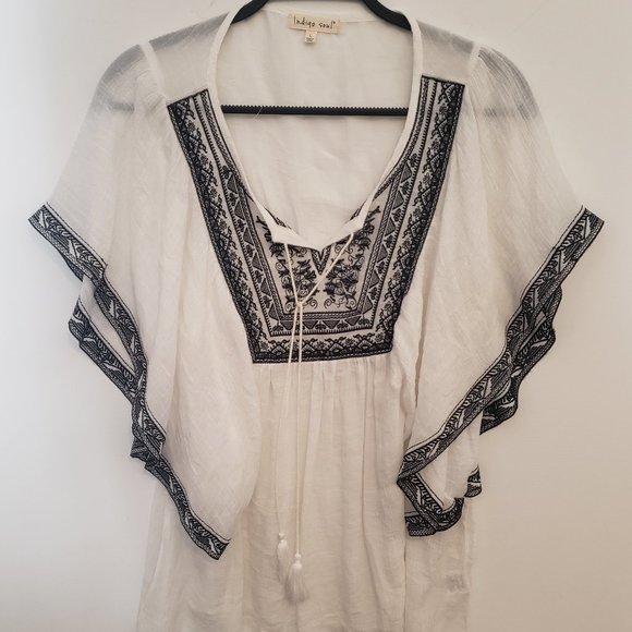 Indigo Soul Embroidered White Boho Top - Picture 1 of 5